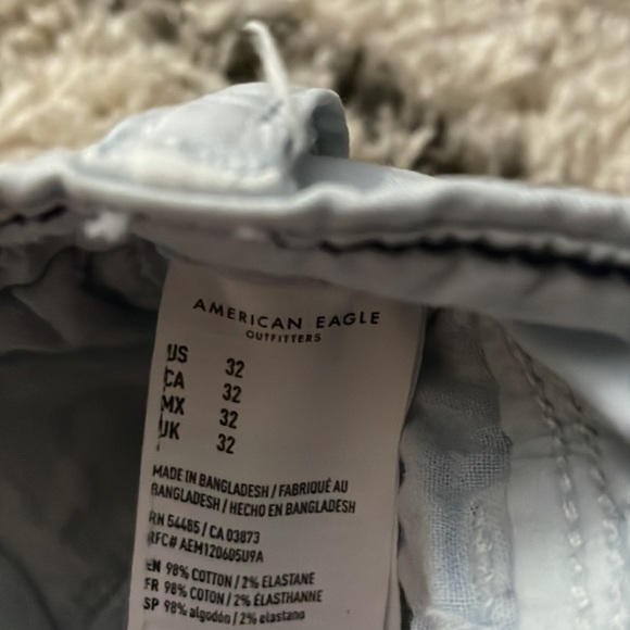 American Eagle Shorts - Picture 3 of 4